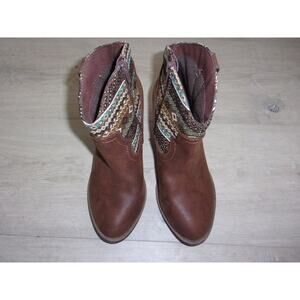 Maurices Brown Boots w Textile Detail